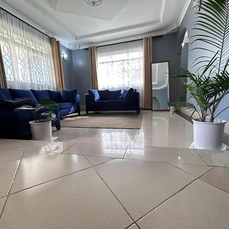 Sally'S Home-Near Jnia Airport Νταρ ες Σαλάμ Εξωτερικό φωτογραφία