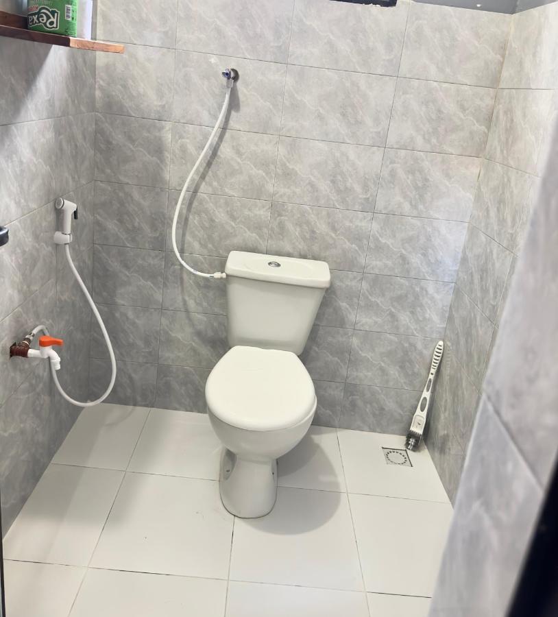 Sally'S Home-Near Jnia Airport Νταρ ες Σαλάμ Εξωτερικό φωτογραφία